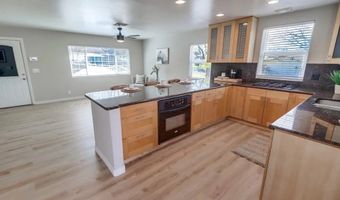 8844 Greenview Pl, Spring Valley, CA 91977