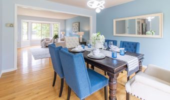 2864 Mystic Dr, Ann Arbor, MI 48103