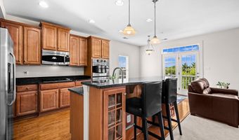 5725 CALLCOTT Way P, Alexandria, VA 22312