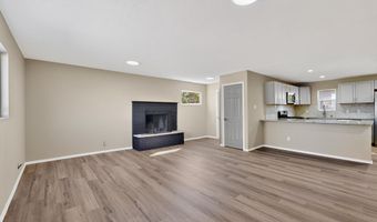 1135 Lillie Dr, Bosque Farms, NM 87068