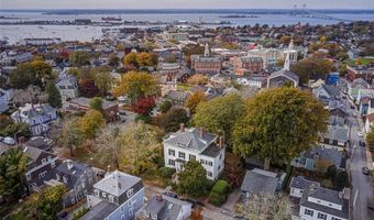 12 Mt. Vernon St 5, Newport, RI 02840