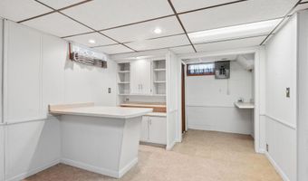 28481 Grand Ave, Aplington, IA 50604