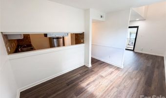 1625 Merry Oaks Rd D, Charlotte, NC 28205