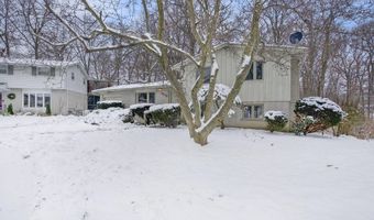 1276 Kuehnle Ct, Ann Arbor, MI 48103