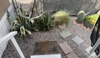 260 S Land Ave 17, Benson, AZ 85602