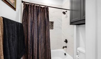 3309 Continental Ct, Altus, OK 73521