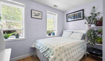 11 16TH St NE, Washington, DC 20002
