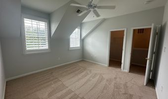 44322 MCHENRY Sq, Ashburn, VA 20147