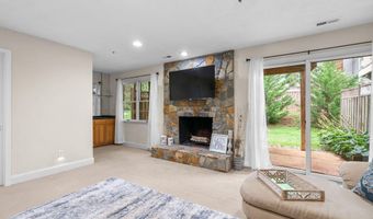 10023 STERLING Ter, Rockville, MD 20850