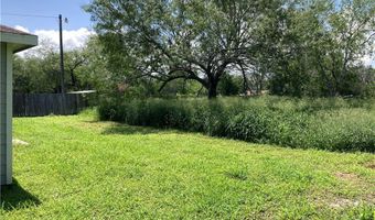 1816 Carmen St, Alice, TX 78332