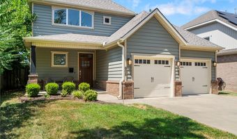 905 N Main St, Bentonville, AR 72712