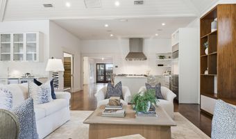 698 BEACH Ave, Atlantic Beach, FL 32233