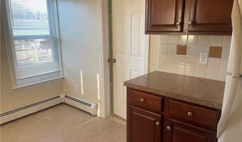 585 Main St 2A, East Greenwich, RI 02818