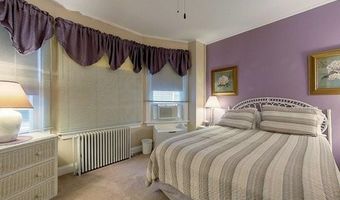 616 Thames St 1, Newport, RI 02840