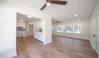 35 DOGWOOD St, West Point, GA 31833
