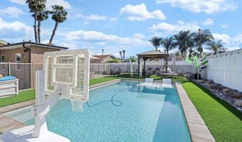 8882 Jaylee Ave, Spring Valley, CA 91977