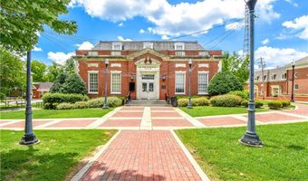 82 COURT Sq, Alexander City, AL 35010