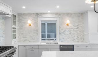 179 32nd St, Avalon, NJ 08202