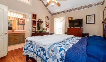 11918 Spring Meadow Dr, Baton Rouge, LA 70818