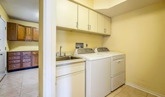 2713 Aspen Rd, Ann Arbor, MI 48108