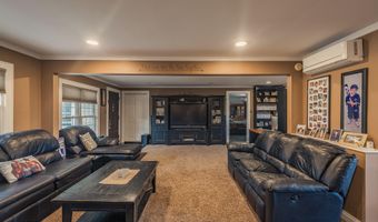 109 Golf Course Rd, Amsterdam, NY 12010