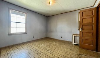 86 Spruce St, Berlin, NH 03570