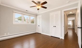 2512 N KENILWORTH St, Arlington, VA 22207