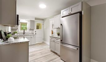 40 Lima St, Warwick, RI 02889