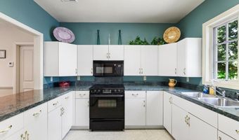 396 Boston 102, Billerica, MA 01821