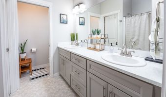 3601 CHICAGO St, Albany, OR 97322