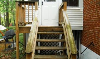 5100 10TH St N, Arlington, VA 22205