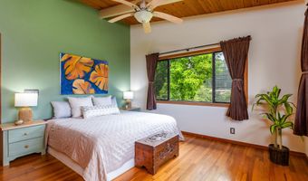 2114- B KAIWIKI Rd, Hilo, HI 96720