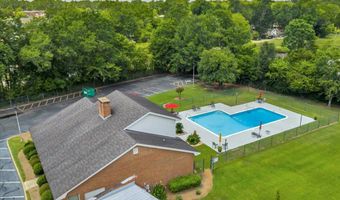 444 Kingswood Ct, Albany, GA 31707