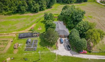 1790 Coon Hunt Rd, Baxter, TN 38544