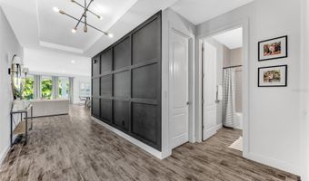 5905 SILVER SUN Dr, Apollo Beach, FL 33572