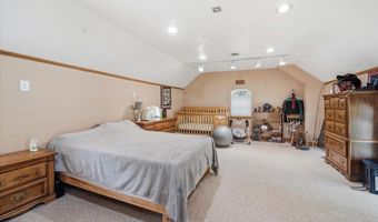 922 3rd Ave, Ackley, IA 50601