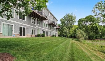 2717 Bristol Ridge Dr, Ann Arbor, MI 48105