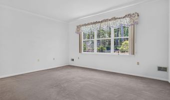 20 Valley Stream Pl, Barnegat, NJ 08005