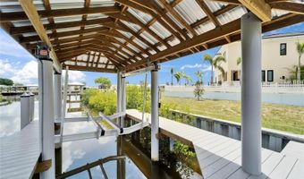 6520 SIMONE SHORES Cir, Apollo Beach, FL 33572