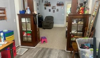 141 E Maple Ave, Adrian, MI 49221