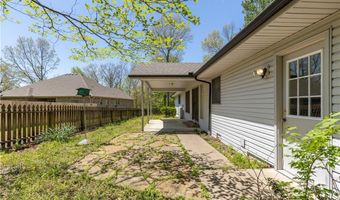 1 Sandon Ln, Bella Vista, AR 72715
