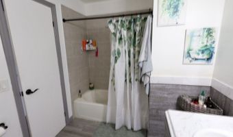 4 Sickle St, Andover, NJ 07801