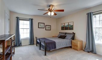 564 Woodlyn Xing, Ballwin, MO 63021