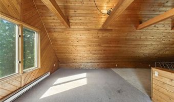 130 S Niantic Dr, Charlestown, RI 02813