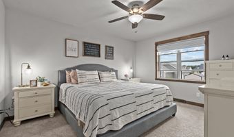 W5553 HOELZEL Way, Appleton, WI 54915