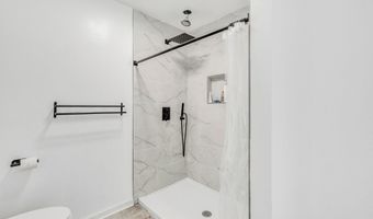 17 Stage Rd, Brookfield, CT 06804