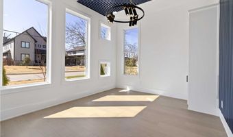 727 NE 2nd St, Bentonville, AR 72712