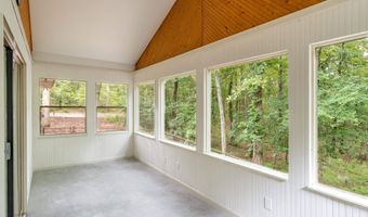 24 Descollar Cir, Hot Springs Village, AR 71909