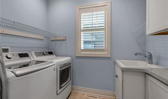 188 Reist St, Amherst, NY 14221