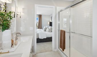 9222 Mile View Ct, Bowling Green, OH 43402